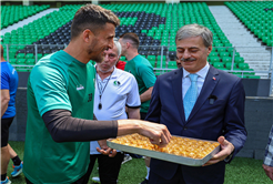 Yusuf Alemdar stadyumdan tüm şehre seslendi: “Gün Sakaryaspor’un etrafında kenetlenme günüdür”