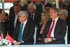 Yusuf Alemdar bulvara sığmayan bayram coşkusuna ortak oldu: “İlelebet nice yüzyıllara…”
