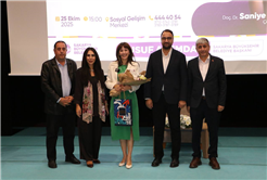 “Çocuklarınıza pahalı hediyeler değil, sevgi dolu anlar verin”