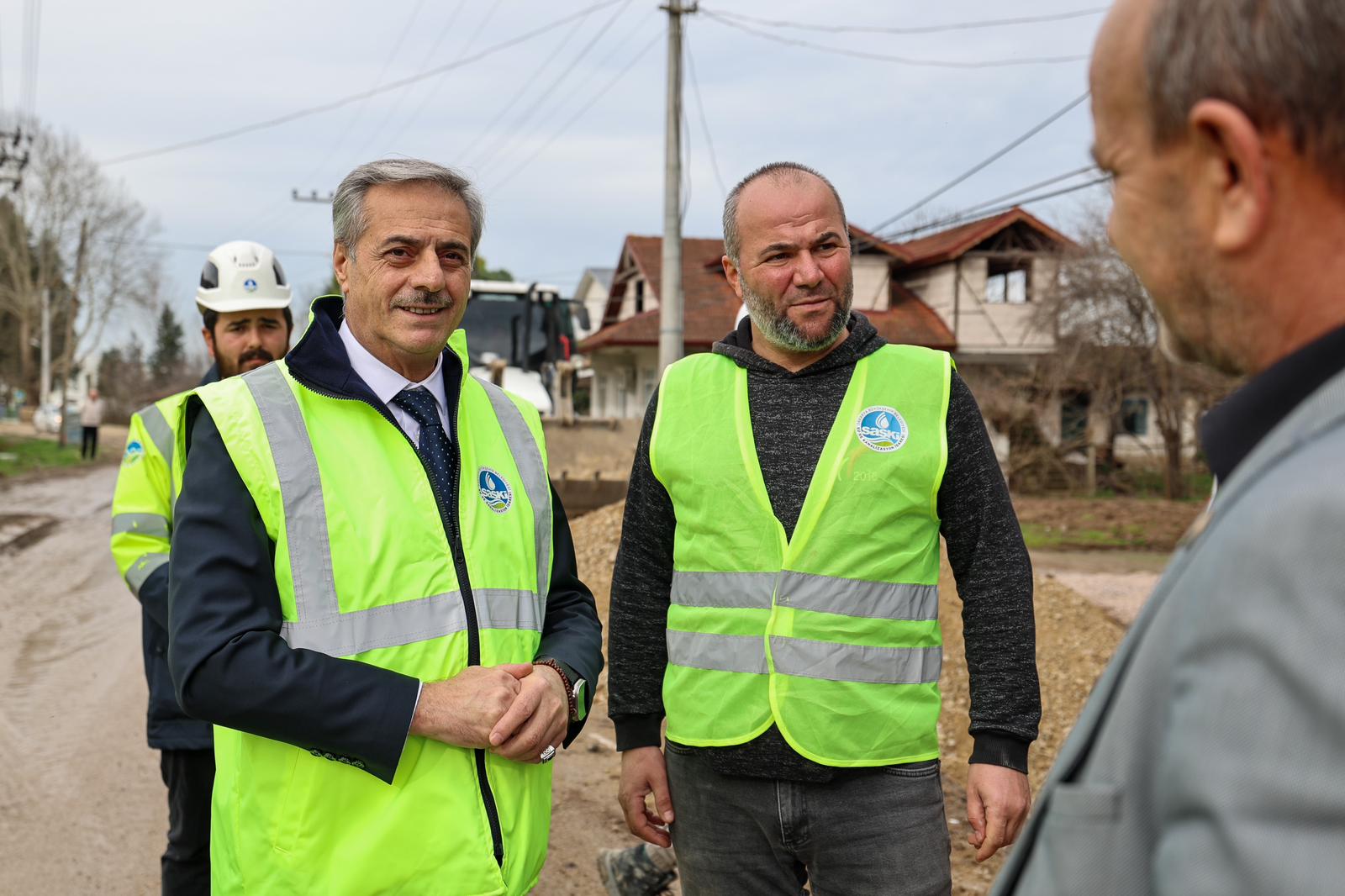 Karakamış Mahallesi’ne 3 bin 500 metrelik yağmursuyu hattı kısa sürede kazandırıldı