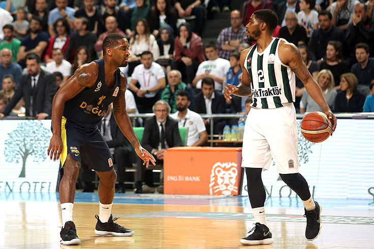 Büyükşehir Fenerbahçe’ye 4 farkla kaybetti