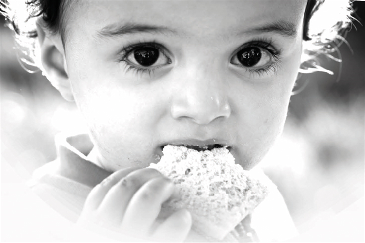 ‘Çocuklar aç iken biz israf etmeyelim!’