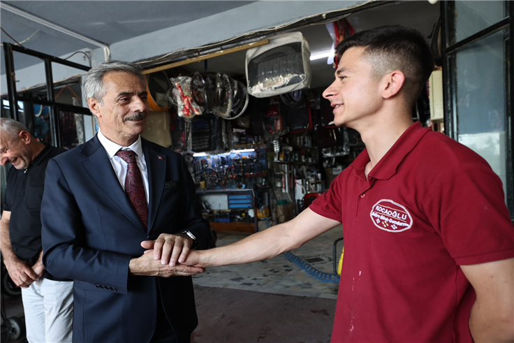 “Gençlerimiz için çok güzel yatırımların hayata geçtiği bir dönem yaşıyoruz”