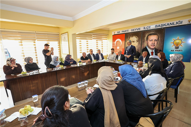 “İlçelerimizin beklentilerini karşılayacak adımları atmaya devam edeceğiz”