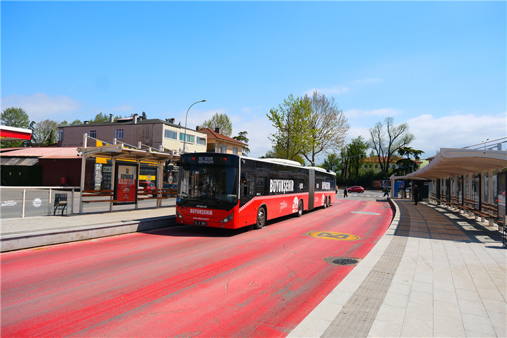 Sakarya’da metrobüsle 1 yıl: Rekor üstüne rekor kırdı….