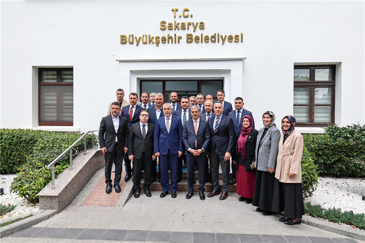 “Şehrimiz için tüm gayretimizle çalışmaya devam ediyoruz” 